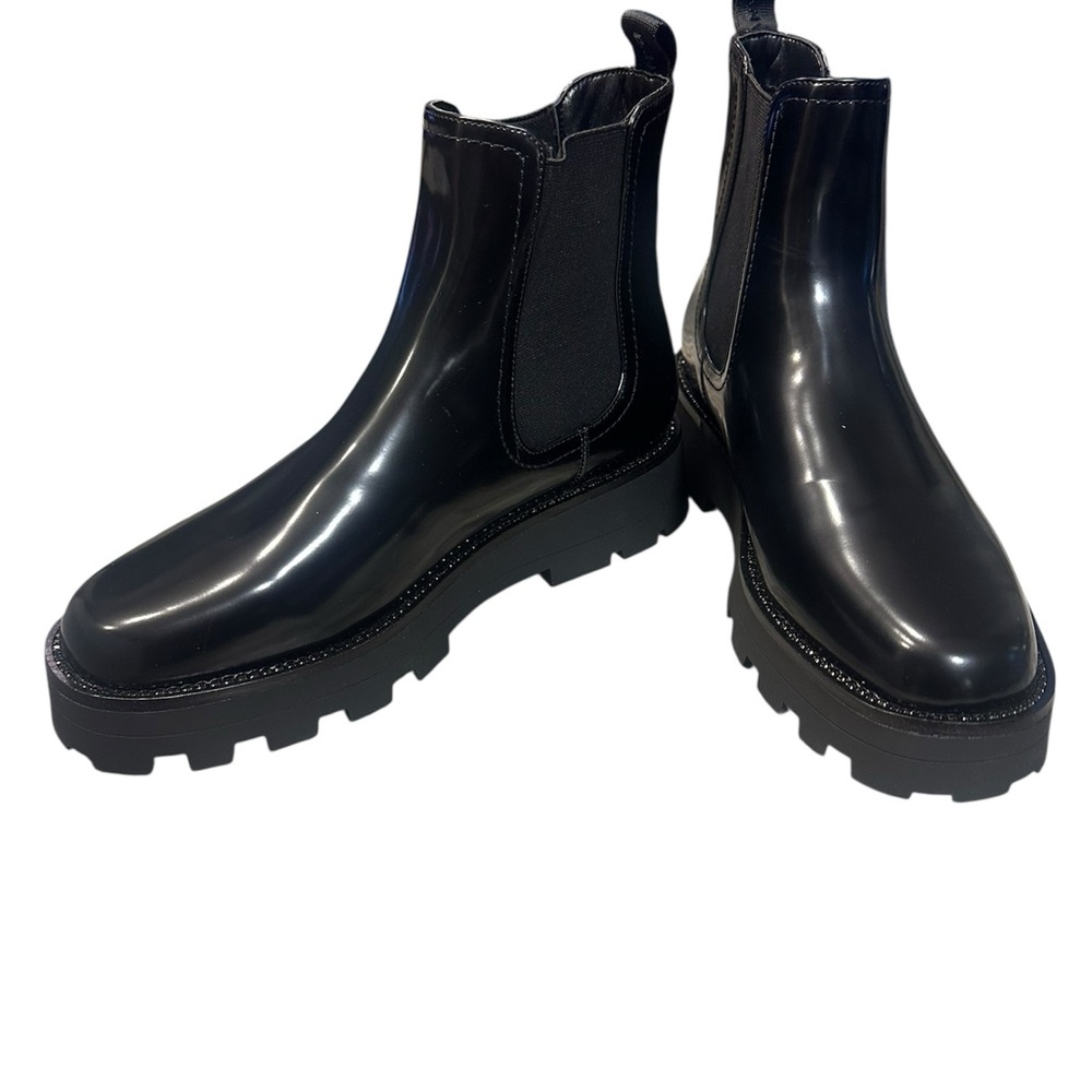 NEW - DKNY Women's Senni Chelsea Lug Boots - Size 9.5 - Black